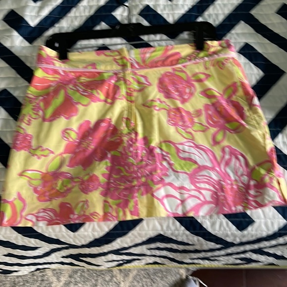 Lily Pulitzer skort EUC size 2 - Picture 3 of 6